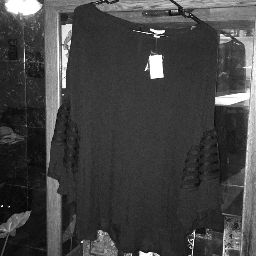Cato’s J/M Top